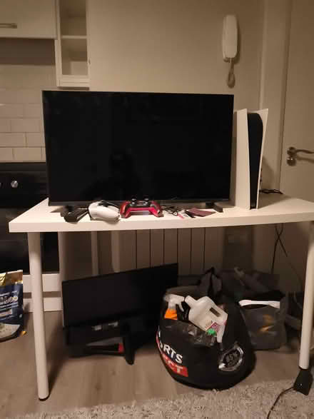 Photo of free Ikea white table (Dublin 06) #1