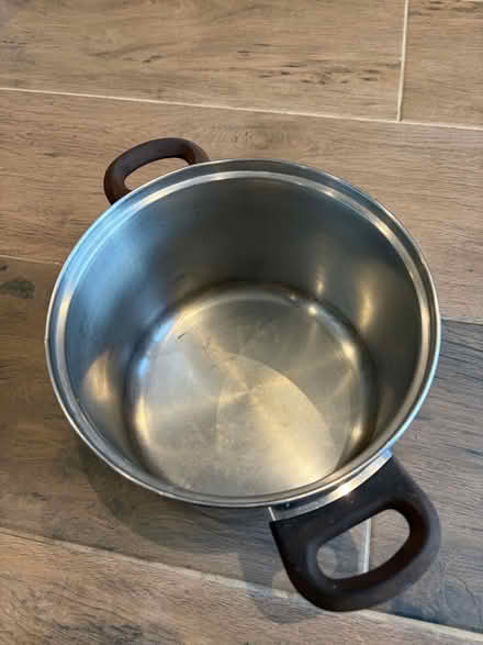 Photo of free Pots and saucepans (Kennington OX1) #2