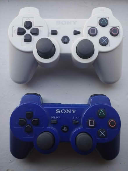 Photo of free PS 3 control pads (Healey OL12) #1