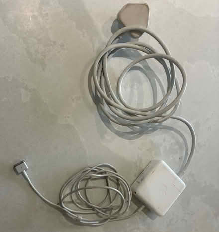 Photo of free MacBook charger (N10 near Colney Hatch Lane) #1