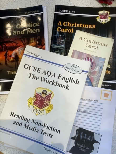 Photo of free GCSE English Literature workbooks (Beauchief S8) #1