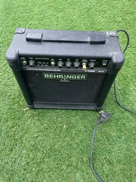 Photo of free Guitar Amplifier (Dore, S17) #2