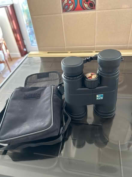 Photo of free RSPB Binoculars 8x42 (Marsh LA1) #1