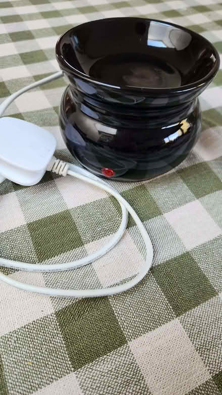 Photo of free Electric Fragrance Warmer (Burgess Hill RH15) #1