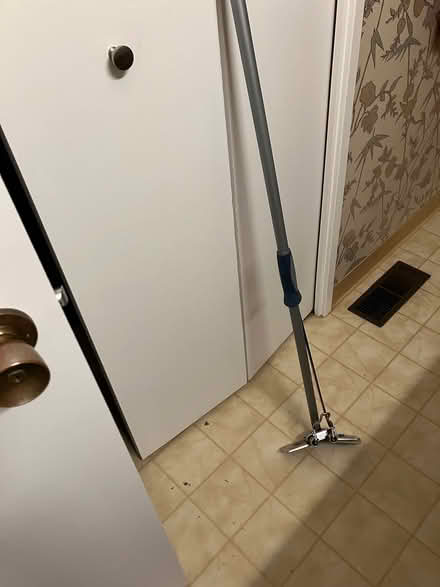 Photo of free Floor mop (San Anselmo) #1