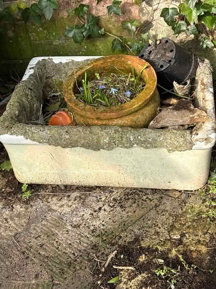 Photo of free Two old ceramic sinks (Fairfield Park) #1