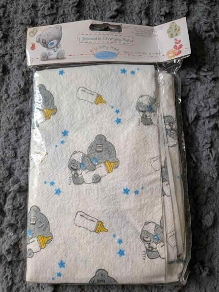Photo of free Packs of disposable changing mats (Sundon Park LU3) #1
