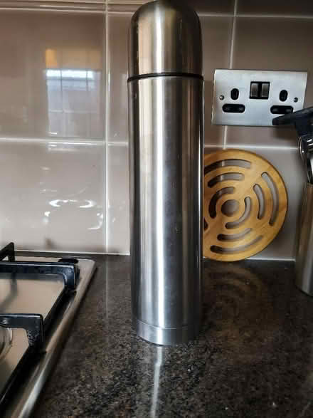 Photo of free 1 litre vacuum flask (Iver SL0) #1