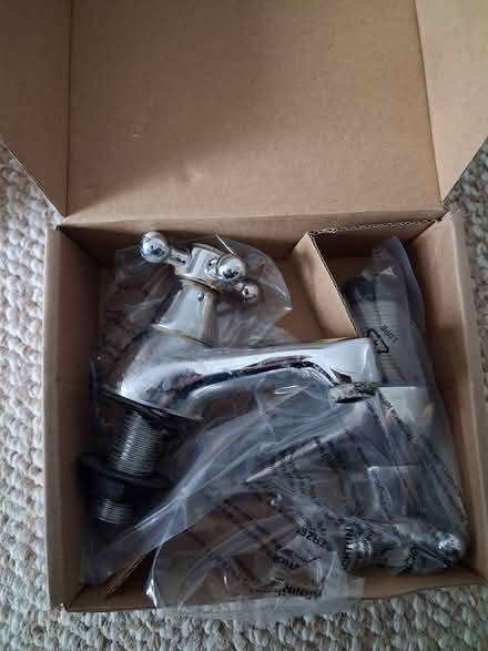 Photo of free a pair of washbasin taps (Fishponds/Downend BS16) #1