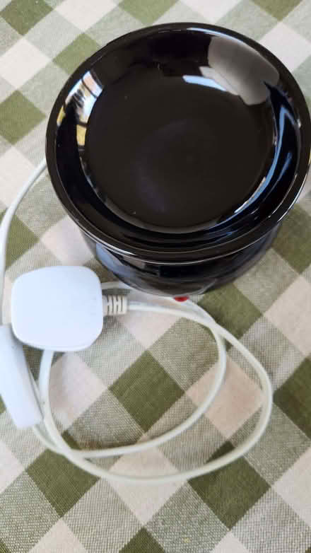 Photo of free Electric Fragrance Warmer (Burgess Hill RH15) #4
