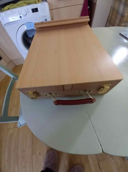 Photo of free Portable painting easel (Upper Avenue Eastbourne.) #1