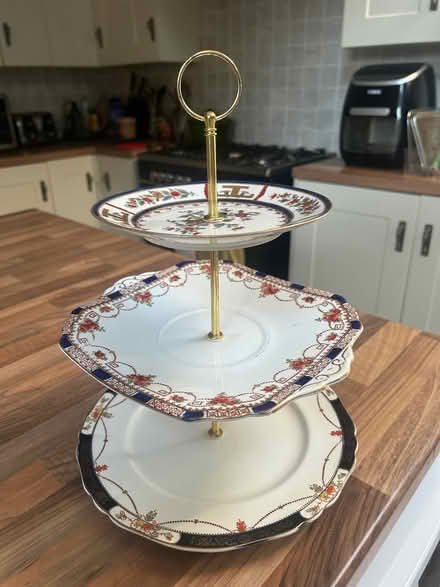 Photo of free Three Tier Cake Stand (Glenleigh Park TN39) #1