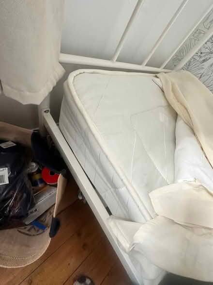 Photo of free Single bed (GU14) #4