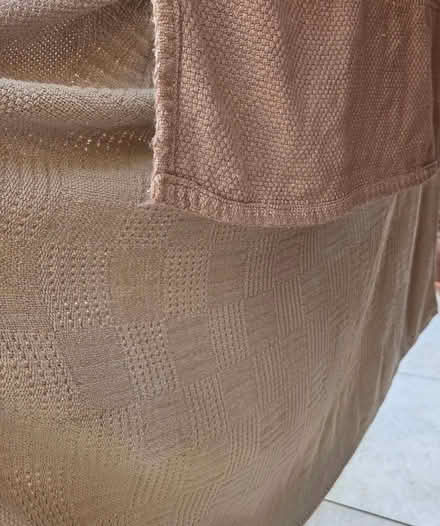 Photo of free 2 throws (Little Heath RG31) #2