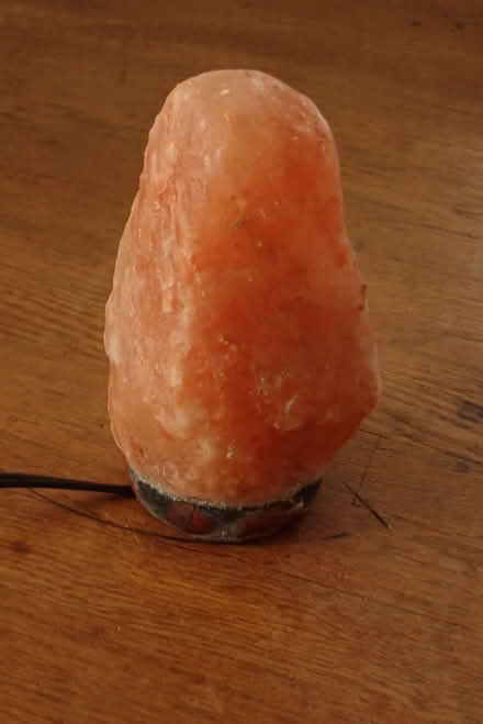 Photo of free Pink Salt lamp (central San Rafael) #1