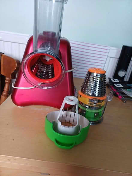 Photo of free electric grater, chopper (WA5 Bewsey) #2