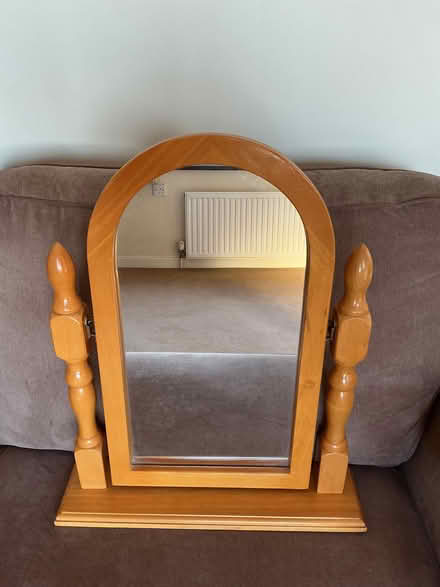 Photo of free Dressing Table Mirror (Tweenaways TQ3) #1