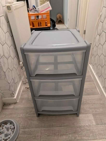 Photo of free Plastic draws (Belle Vue WF1) #1