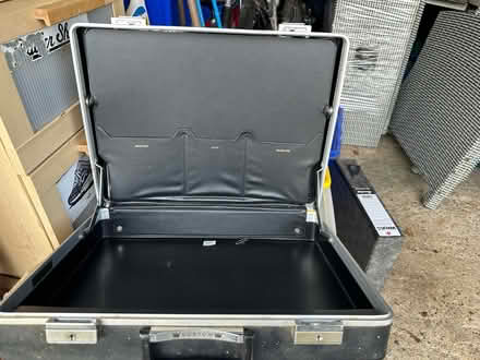 Photo of free 1980s brief case (Chesham HP5) #3