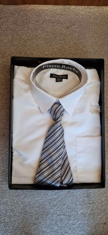 Photo of free Pierre Roche dress shirt & tie set (Stretford M32) #1