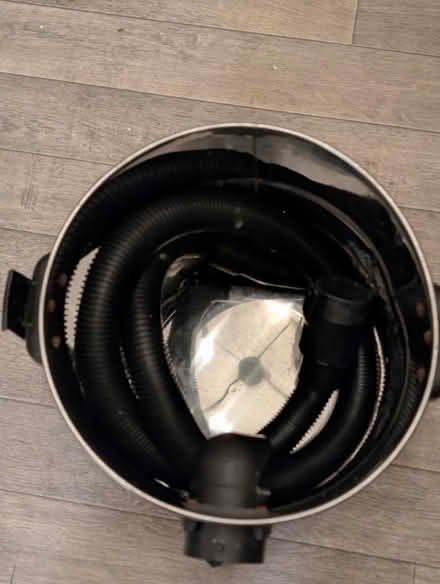 Photo of free Wet and dry vacuum (Belle Vue WF1) #2