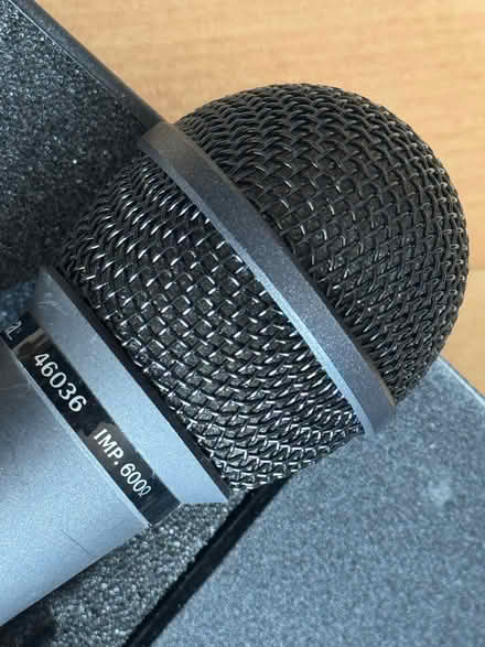 Photo of free Wired microphone and adapter (Twickenham TW1) #3