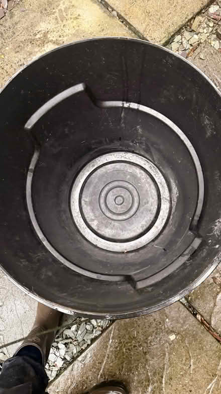 Photo of free A beautiful bin (W13) #2