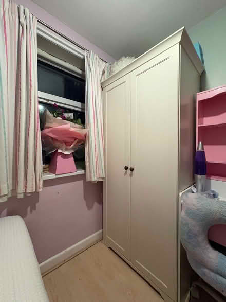 Photo of free Child’s wardrobe and single bed (Halewood Green L25) #3