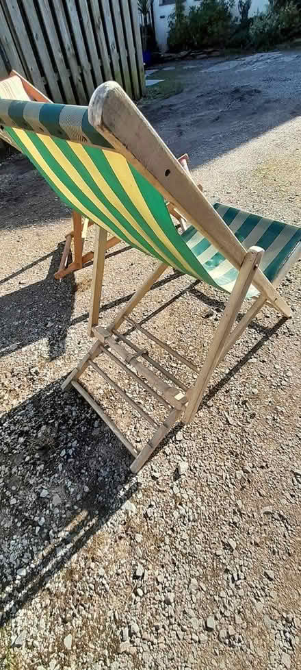 Photo of free Vintage deck chairs (Haverthwaite) #3