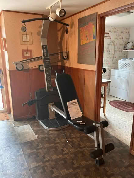 Photo of free Fitness Weight Exercise Bench (Olympic Hills/Jackson Park) #1