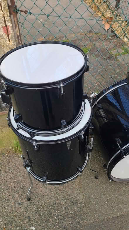 Photo of free Old set of drums (SE10 8JZ) #3