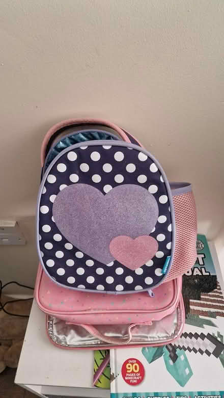 Photo of free Lunch box (Ch43 9yy wiral) #1