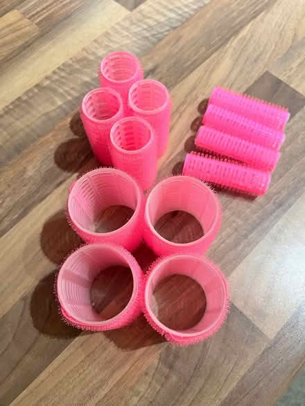 Photo of free Set of 12 Velcro rollers (Cm12 9pp) #3