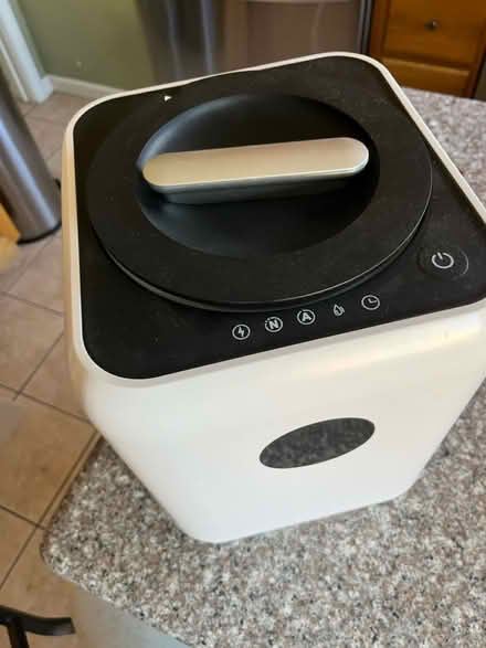 Photo of free Electric compostet (The manor) #2