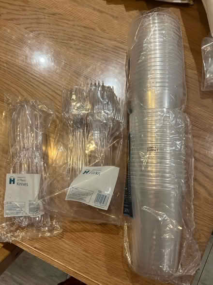 Photo of free Plastic cups and cutlery (Tunbridge Wells TN2) #1