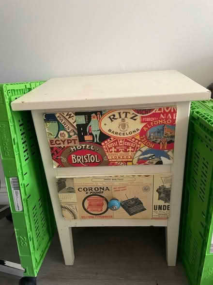 Photo of free Bedside table (tollington way N7) #1