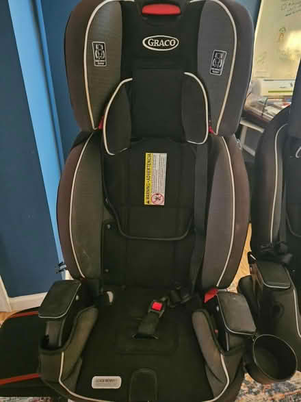 Photo of free Graco Car Seats (2) (Ashburn) #1