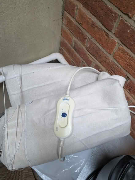 Photo of free Electric blanket (Kingsbury NW9) #1
