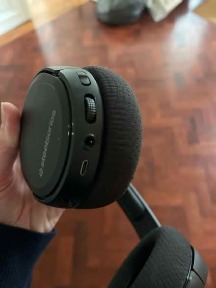 Photo of free Headphones (West London W11) #2