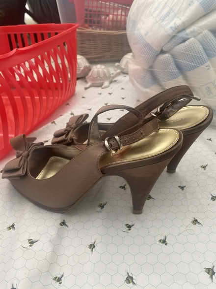 Photo of free Size 5 ladies shoes (Ware SG12) #2