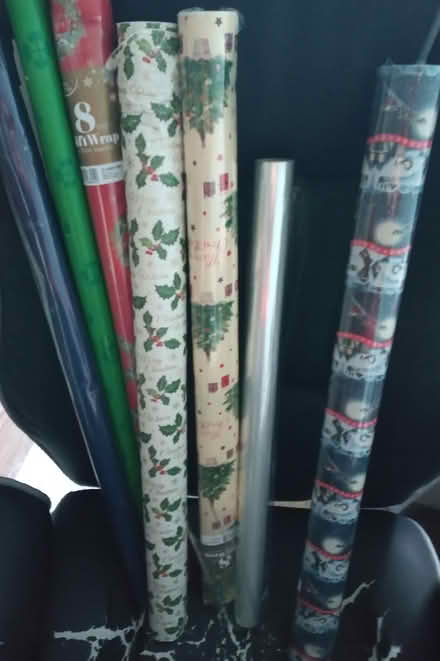 Photo of free gift wrapping paper rolls (City centre S1) #1