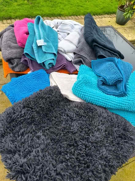 Photo of free Nine bath towels and six bath mats (The Camp AL1) #1