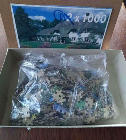 Photo of free 1000 pc jigsaw (Twyford RG10) #1