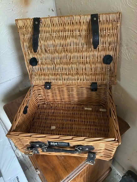 Photo of free Small wicker basket (Doddinghurst CM15) #2