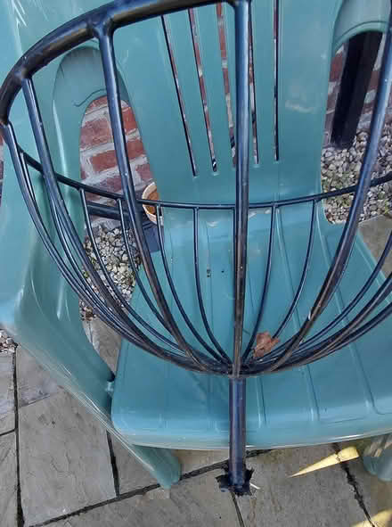 Photo of free Metal planter (Sheffield S12) #4