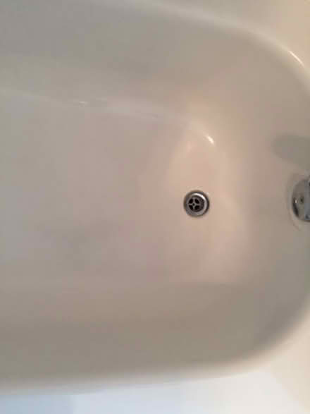 Photo of free Standard sized steel bathtub (Ottawa East) #2