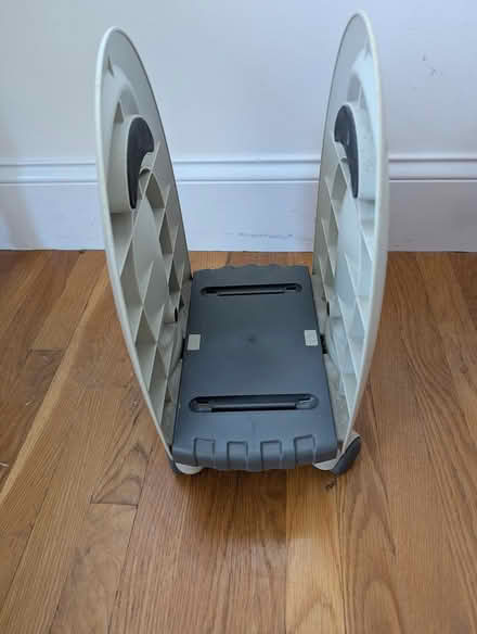 Photo of free wheeled stand by Compucessory (North Cambridge) #3
