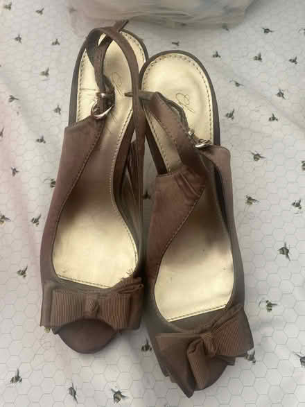 Photo of free Size 5 ladies shoes (Ware SG12) #1
