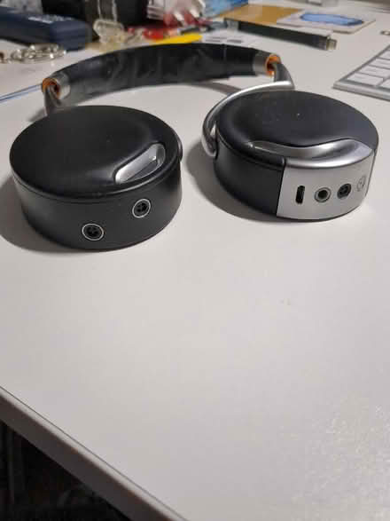 Photo of free Parrot Zik V1 Headphones - No earpads (Osney OX2) #2