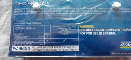 Photo of free KIDS swim vest (HP21 Aylesbury) #3